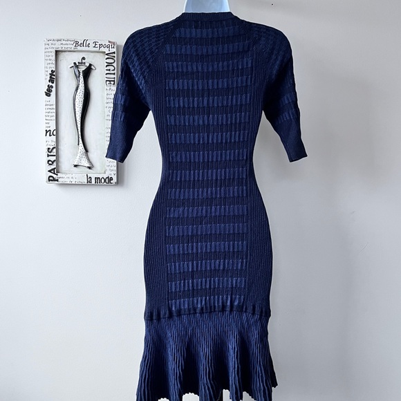 Karen Millen Cocktail Ribbed Knit Stretch Sheath Fitted Dress Size 3 US M - Picture 4 of 9